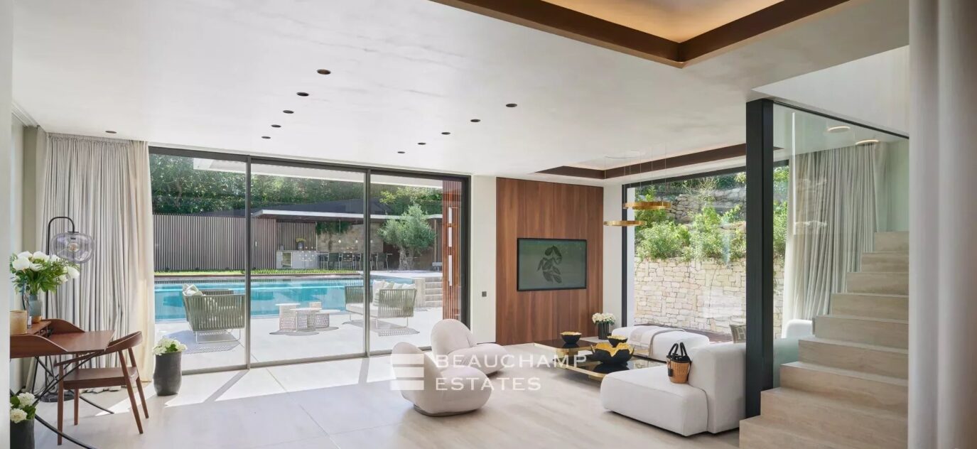 Supercannes- Superbe Villa contemporaine neuve – 6 pièces – 5 chambres – 8 voyageurs – 261.29 m²
