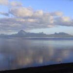 Somptueuse propriété pieds dans l’ eau vue mer époustouflante .                     Commune à Tahiti, Polynésie française – 16 pièces – NR chambres