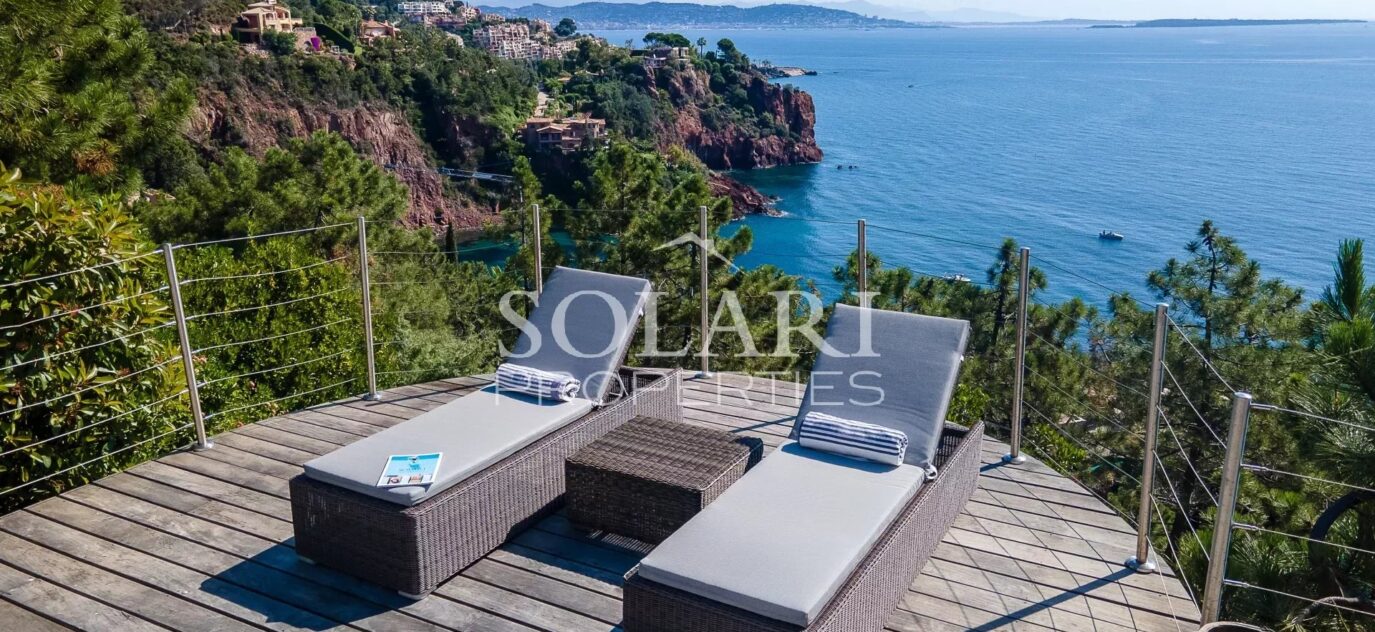 Villa avec piscine pour 8 personnes – Théoule-sur-Mer – 4 chambres – 8 voyageurs – 200 m²