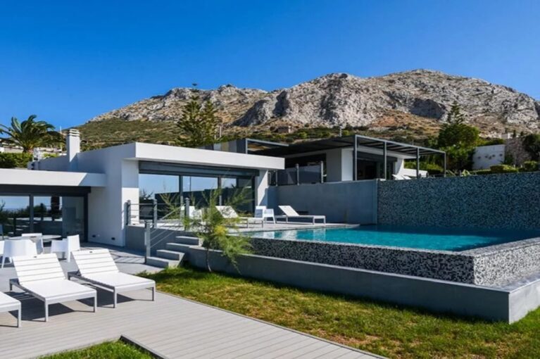 Magnifique villa de luxe moderne – 10 pièces – 7 chambres – 648 m²