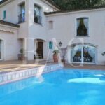Cap d’Antibes, villa avec vue mer – 14 pièces – 5 chambres – 14 voyageurs – 420 m²
