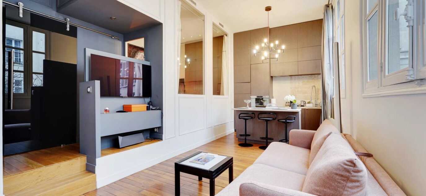 Superbe Appartement Contemporain Sur La Prestigieuse Île Saint-Louis – 2 pièces – 1 chambre – 12 voyageurs – 36 m²