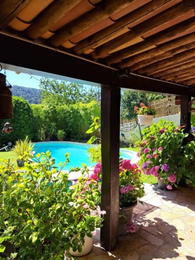 Magnifique villa de 180m2 à LEVENS avec piscine – 9 pièces – 7 chambres – 180 m²