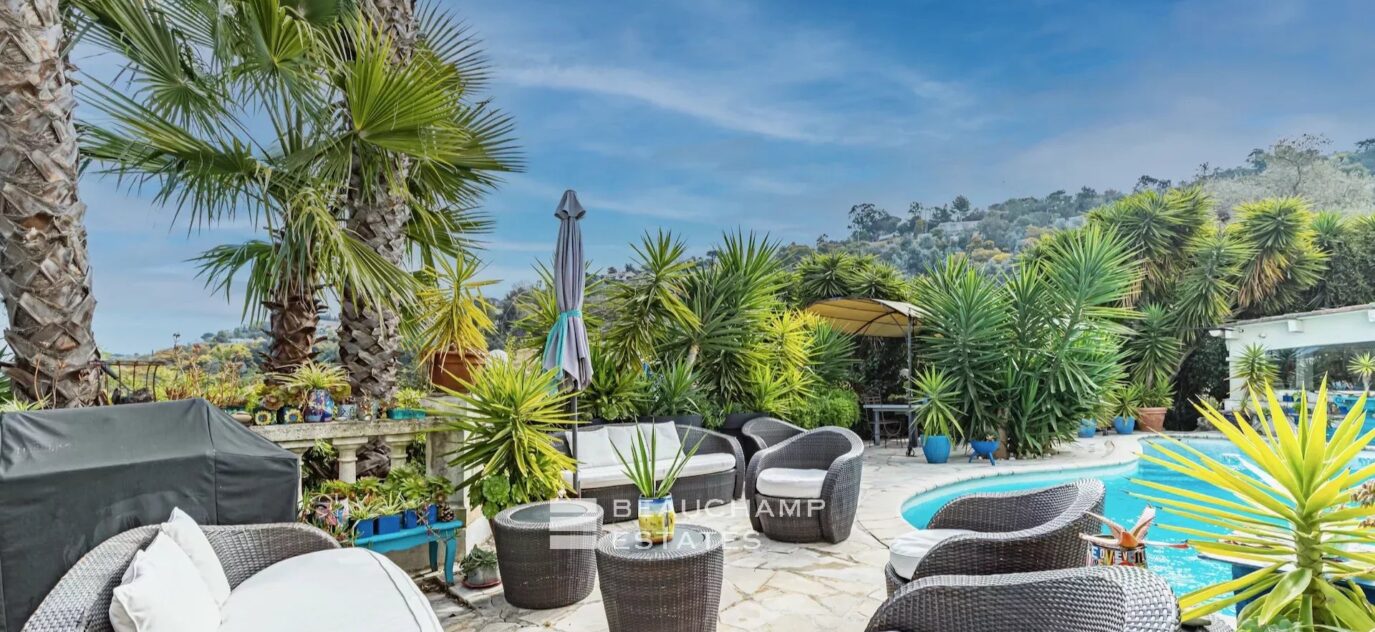 Super Cannes – Belle villa avec piscine – 6 pièces – 4 chambres – 6 voyageurs – 247 m²