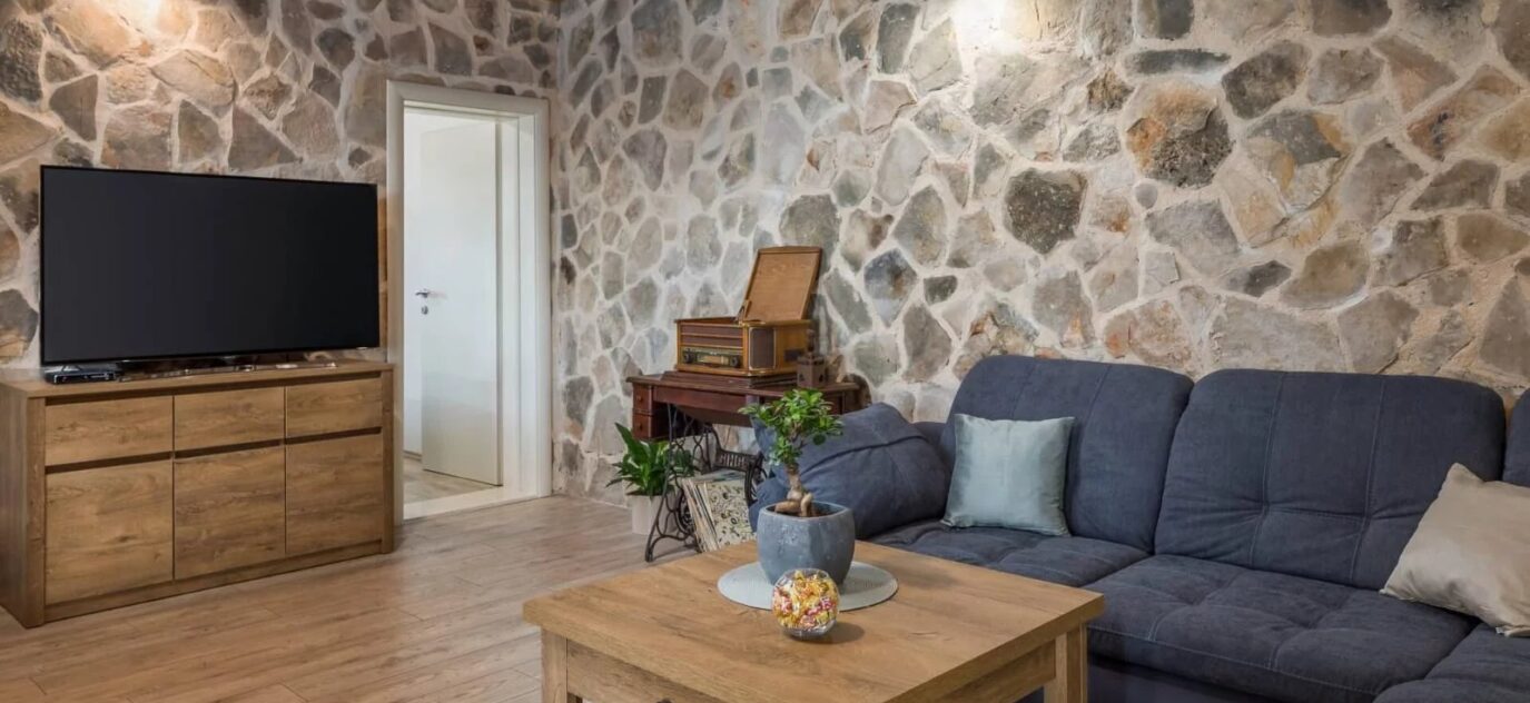 Magnifique Villa en pierre située sur l’île de Korcula – 5 pièces – 3 chambres – 100 m²