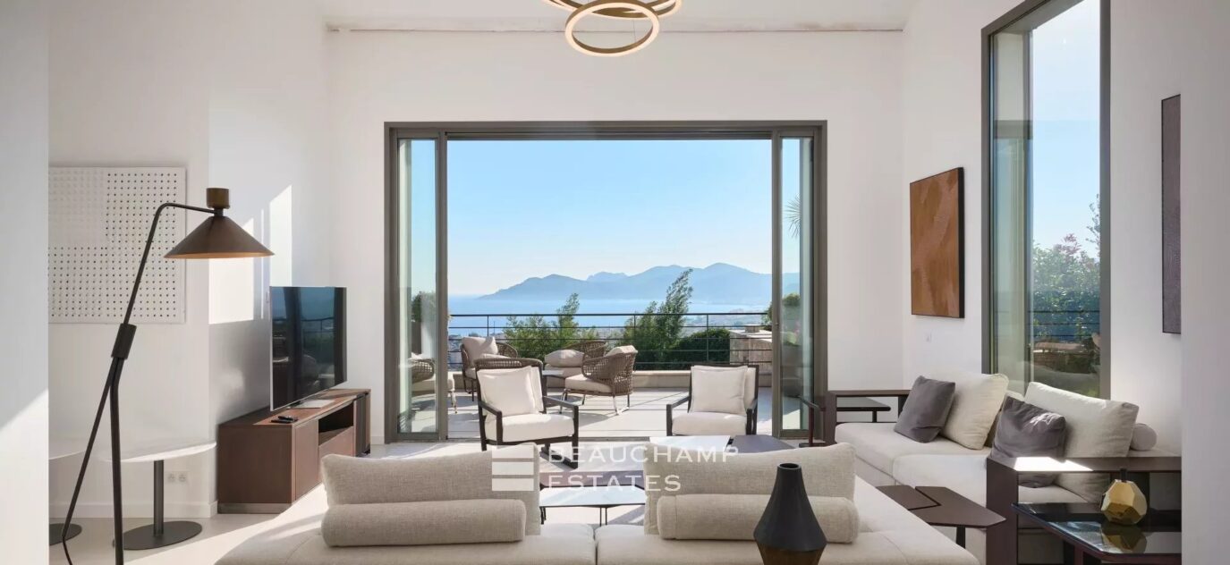 Propriété – deux villas surplombant la mer Cannes – NR pièces – 13 chambres – 10 voyageurs – 1200 m²