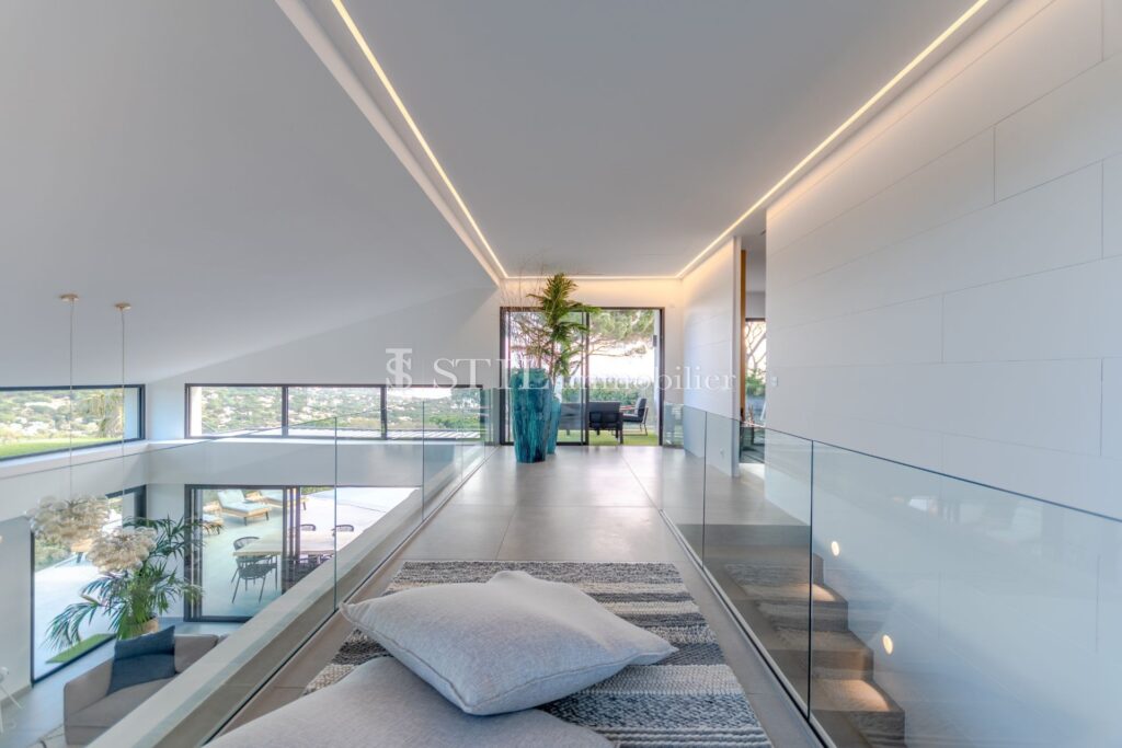 location villa – 5 pièces – 4 chambres