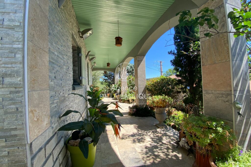 vente villa 4 Pièce(s) – 4 pièces – 3 chambres – 105.00 m²