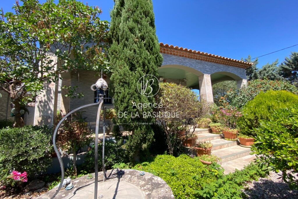 vente villa 4 Pièce(s) – 4 pièces – 3 chambres – 105.00 m²