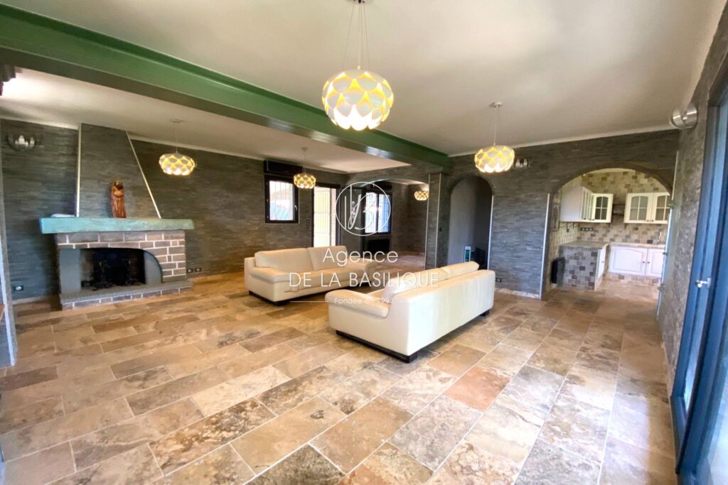 vente villa 4 Pièce(s) – 4 pièces – 3 chambres – 105.00 m²