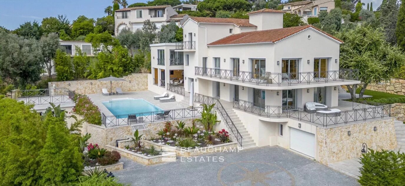 Magnifique Villa Vue Mer et Montagnes – 7 pièces – 5 chambres – 6 voyageurs – 488 m²
