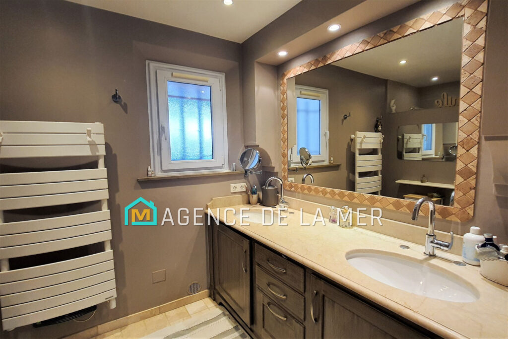 vente maison 4 Pièce(s) – 4 pièces – 3 chambres – 160.00 m²