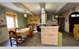 vente maison de village 6 Pièce(s) – 6 pièces – 4 chambres – NR voyageurs – 148.00 m²