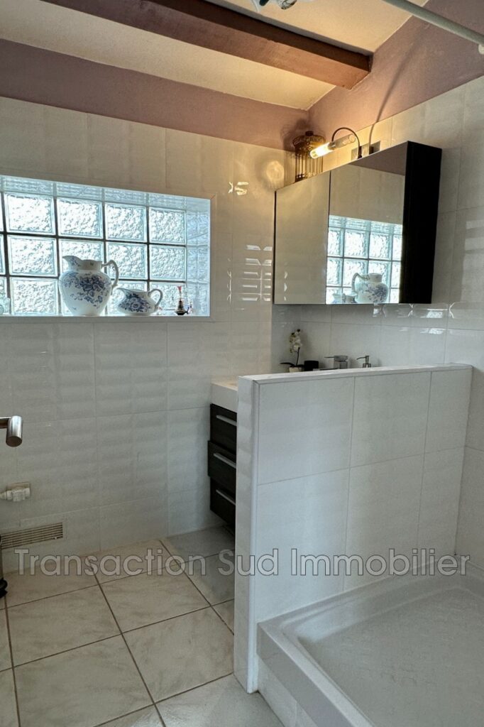 vente maison de village 6 Pièce(s) – 6 pièces – 4 chambres – NR voyageurs – 148.00 m²