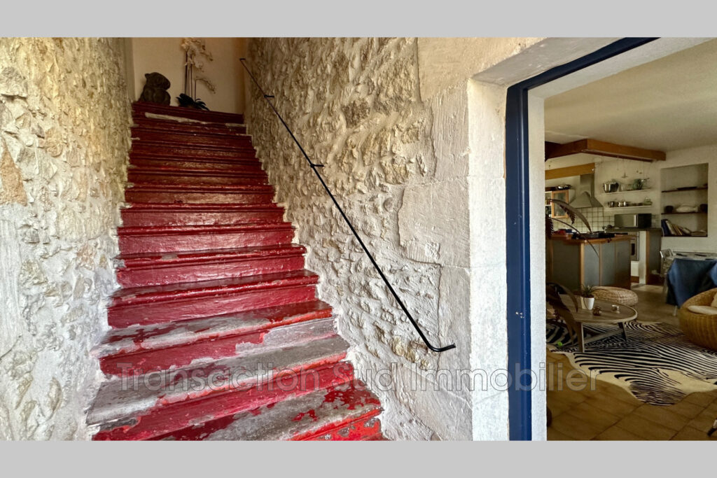 vente maison de village 5 Pièce(s) – 5 pièces – 4 chambres – NR voyageurs – 125.00 m²