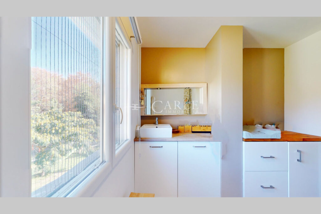 Maison familiale de 97 m² – 4 pièces – 3 chambres – 96.83 m²