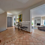 Élégante Villa de 4 Chambres avec Piscine, Jacuzzi et Tranquil – 5 pièces – 4 chambres – 223.17 m²
