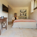 Villa 5 chambres à mi-chemin entre le Saint-Tropez et les plag – 6 pièces – 5 chambres – 200.00 m²