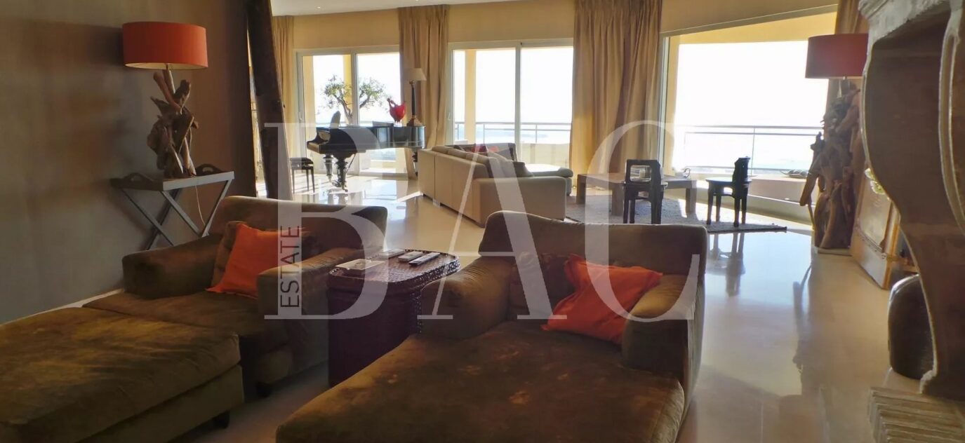 Cannes, une villa comme un appartement mais en mieux – 10 pièces – 5 chambres – 490 m²