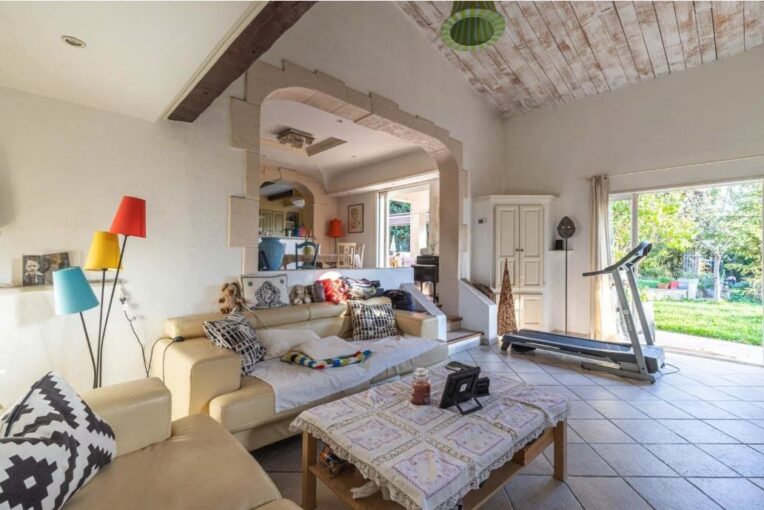 Magnifique Villa à Vence – 6 pièces – 3 chambres – NR voyageurs – 200 m²