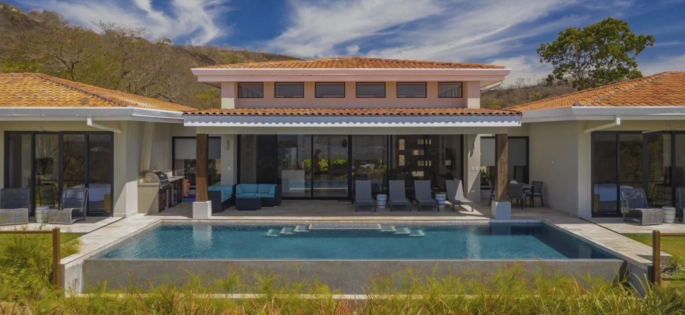 Très belle villa contemporaine avec vue sur l’océan – 6 pièces – 4 chambres