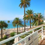 Cannes Midi – Superbe appartement 3 pièces entièrement rénové face à la mer – 3 pièces – 2 chambres – 8 voyageurs – 64.52 m²