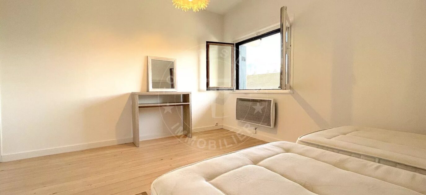 A vendre Élégant Appartement T2 au Cœur d’Annecy – 2 pièces – 1 chambre – 8 voyageurs – 30.97 m²