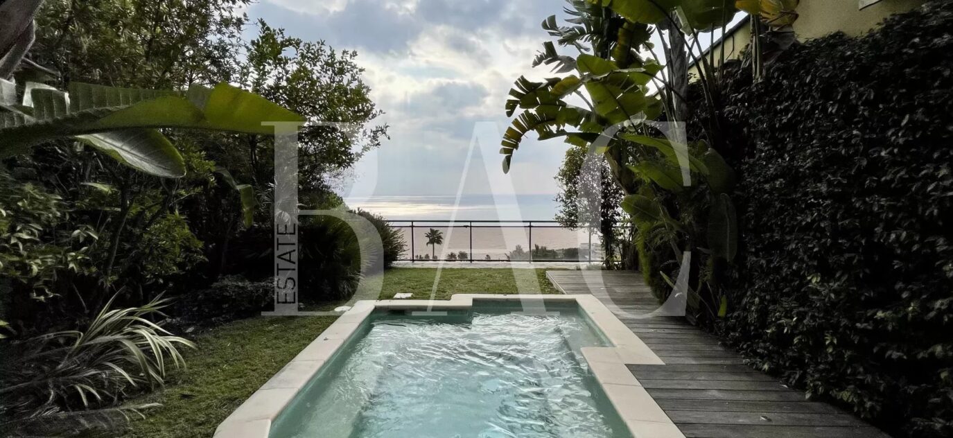 Super Cannes, appartement en duplex avec vue mer panoramique – 6 pièces – 4 chambres – 14 voyageurs – 230 m²