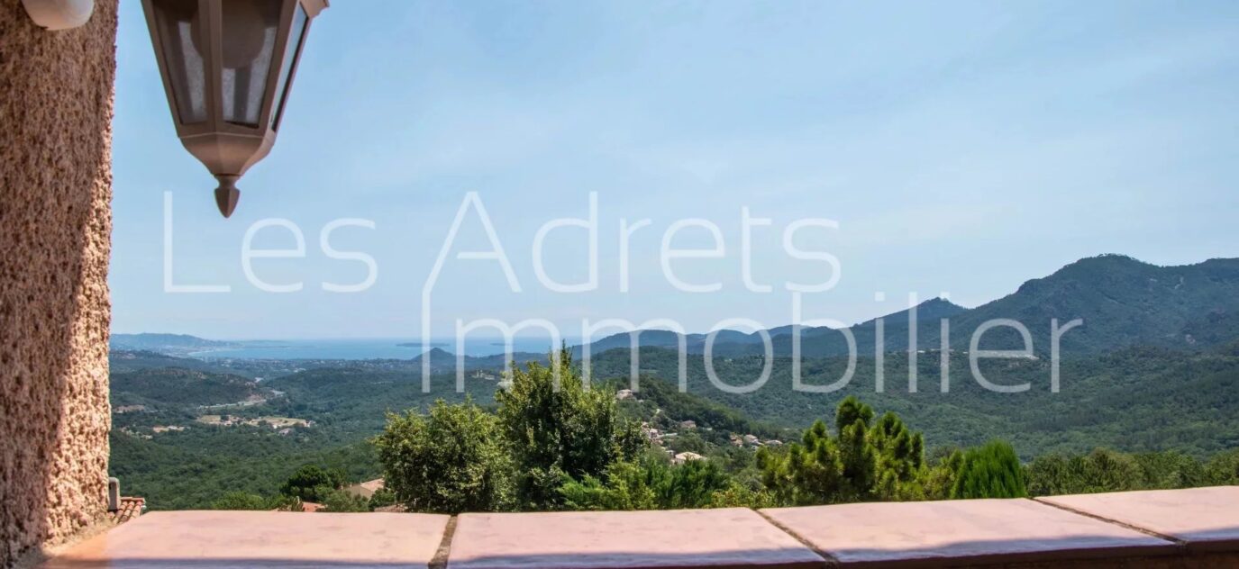 Provençale 157 m² – Vue mer et Esterel – 4 pièces – 2 chambres – 157 m²