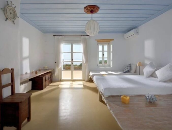 Villa avec vue sur le coucher du soleil – pouvant accueillir 10 personnes – NR pièces – 4 chambres – 8 voyageurs – 2000 m²
