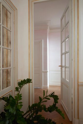 Splendide appartement situé dans le 8ème arrondissement de Paris – 4 pièces – 3 chambres – 171 m²