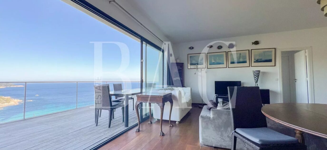 Ramatuelle – belle villa située à seulement 500m de la plage de l’Escalet. – 5 pièces – 4 chambres – 14 voyageurs – 170 m²