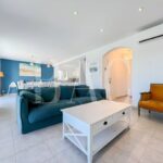 Le-Plan-de-la-Tour, magnifique villa de 2018 située à 15mn de Sainte-Maxime. – 6 pièces – 5 chambres – 14 voyageurs – 130 m²