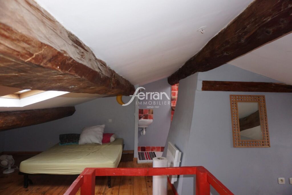 A vendre à Salernes appartement t3/4 avec terrasse – 4 pièces – 3 chambres – 63.00 m²