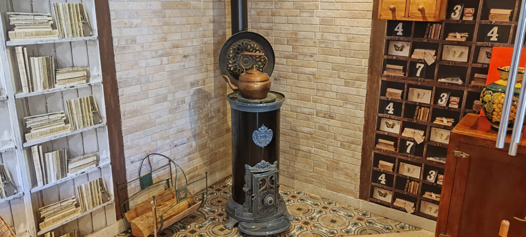 Bas de Villa avec 450m2 de terrain. – 2 pièces – 1 chambre – 80 m²