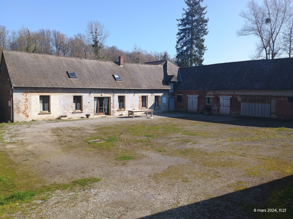 AISNE SAINT-ALGIS Ancien moulin avec étang  – 7 pièces – 4 chambres – 199 m²