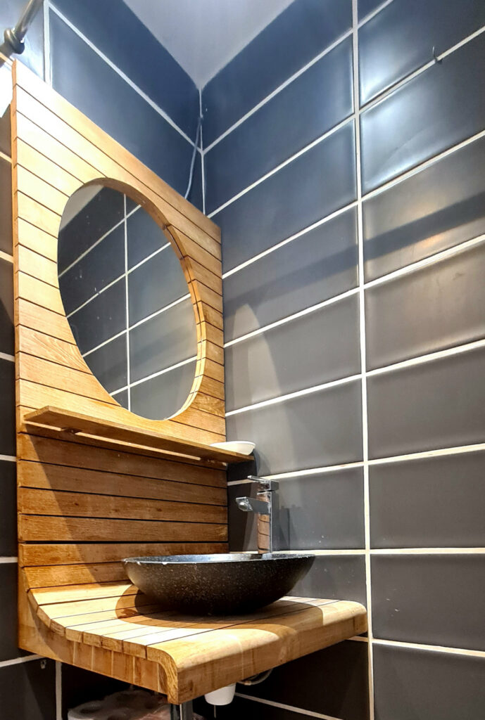 Villa individuelle avec piscine à débordement – 7 pièces – 5 chambres – 146 m²