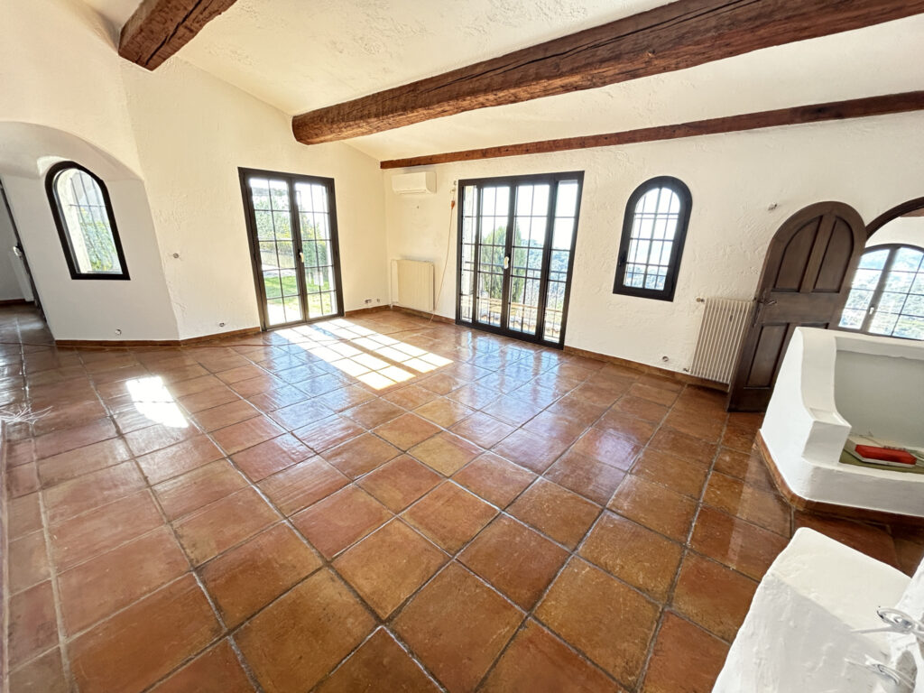 Magnifique maison provençale avec vue panoramique – 8 pièces – 5 chambres – 254.41 m²