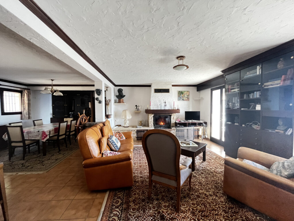 Villa individuelle avec vue panoramique mer – 6 pièces – 4 chambres – 200 m²