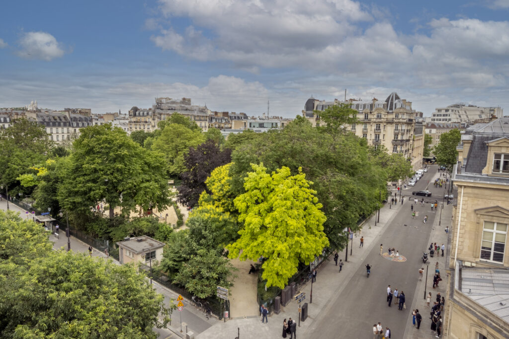 Paris 3ème – Enfants-Rouges – Appartement de charme avec vue – 5 pièces – 3 chambres – 140 m²