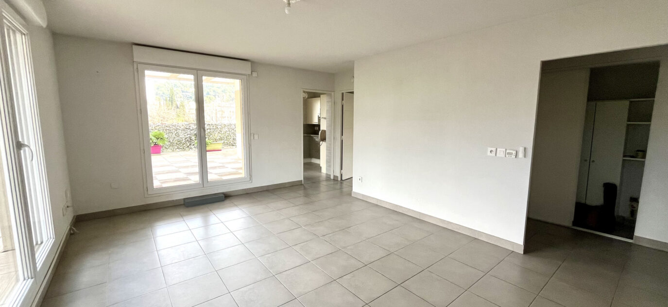 3/4P TOIT TERRASSE VUE PANORAMIQUE – 3 pièces – 2 chambres – 72.8 m²