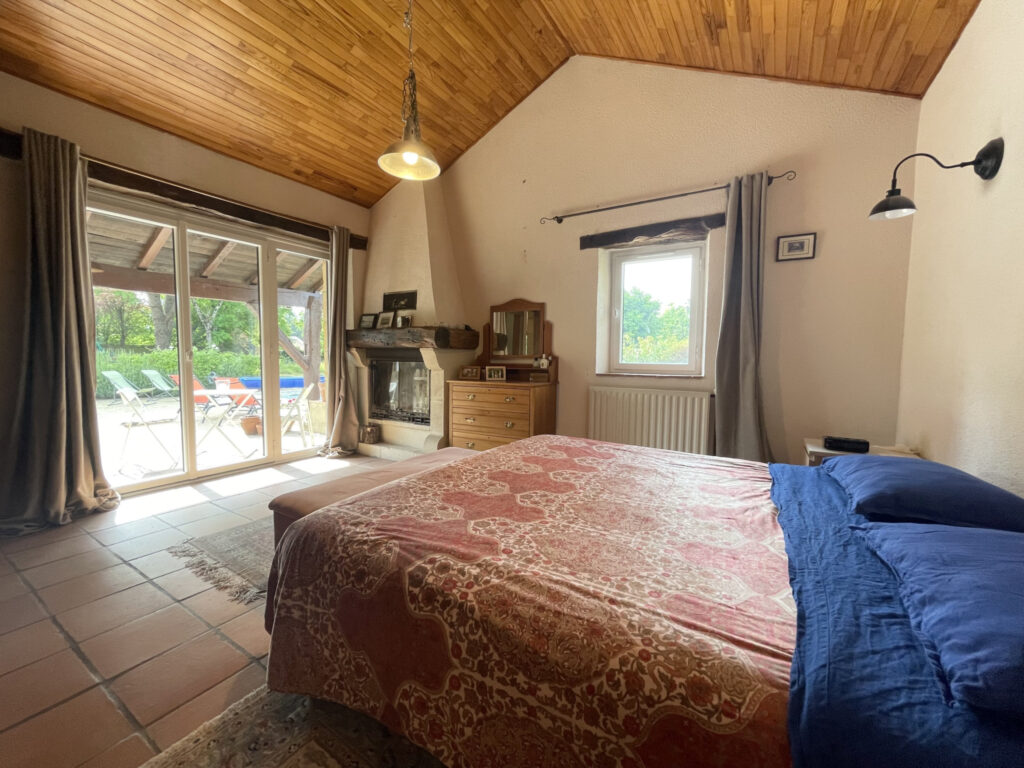 Belle maison Périgourdine en Bergeracois. – 10 pièces – 7 chambres – 260 m²