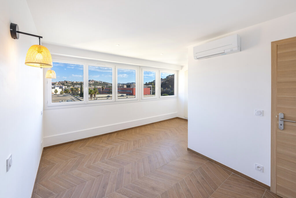 Superbe appartement T3 de 76m2 traversant, entièrement rénov – 3 pièces – 2 chambres – 76.03 m²