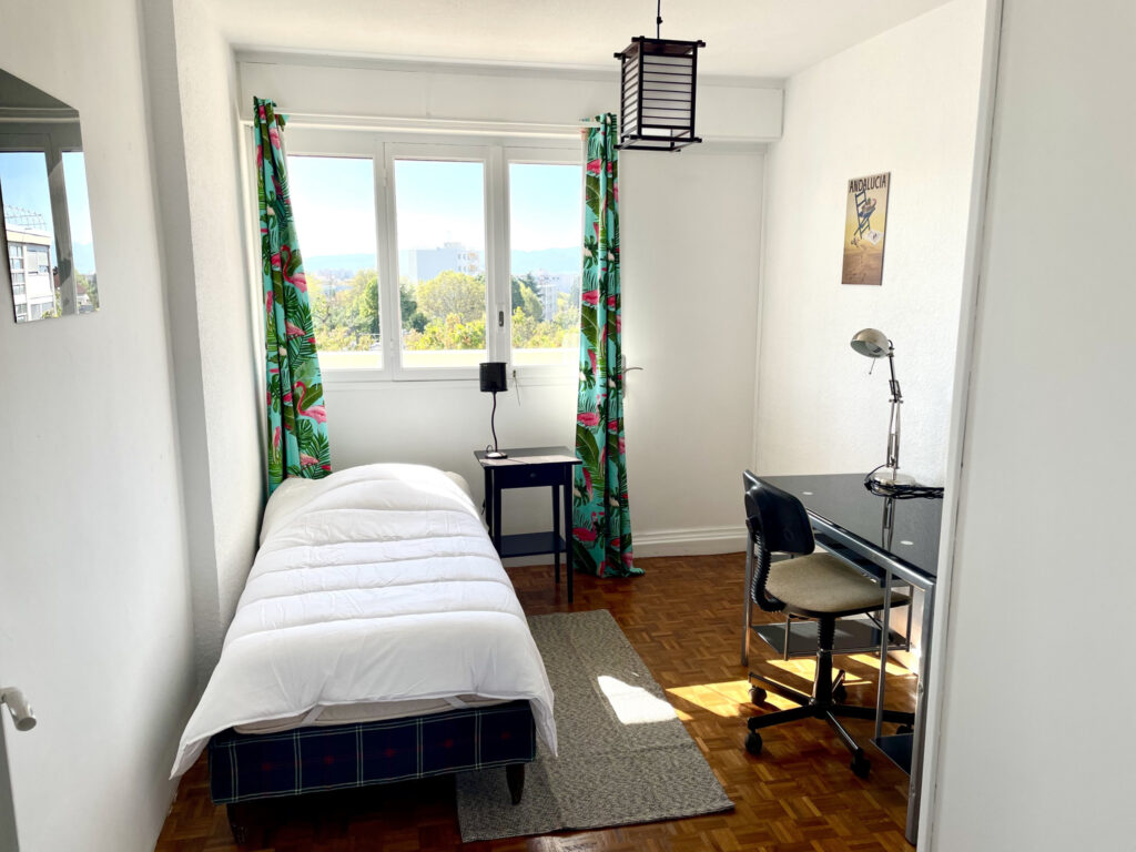 COLOCATION T4 / 1 chambre / Lumineux appartement avec balcon – 4 pièces – 3 chambres – 72.06 m²