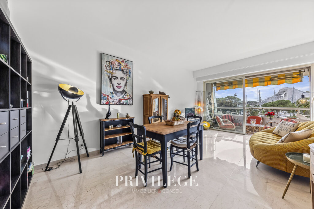 Appartement T3 – Marina Baie des Anges  – 3 pièces – 2 chambres – 56.6 m²
