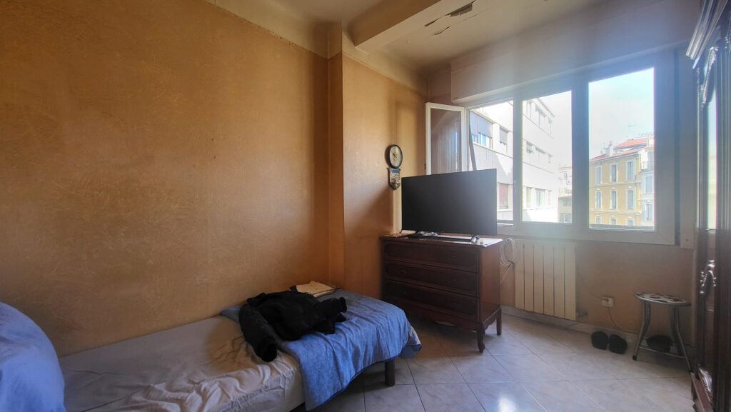 13002 MARSEILLE Vieux-Port / Panier Grand appartement à ache – 3 pièces – 2 chambres – 75 m²