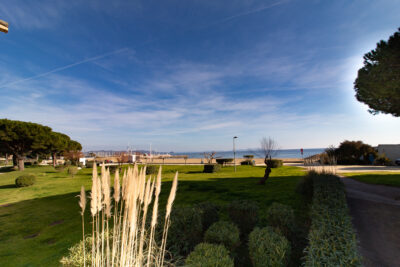 T2 cabine avec ascenceur vue mer et jardin Baie des Iles  – 3 pièces – 1 chambre – 43 m²