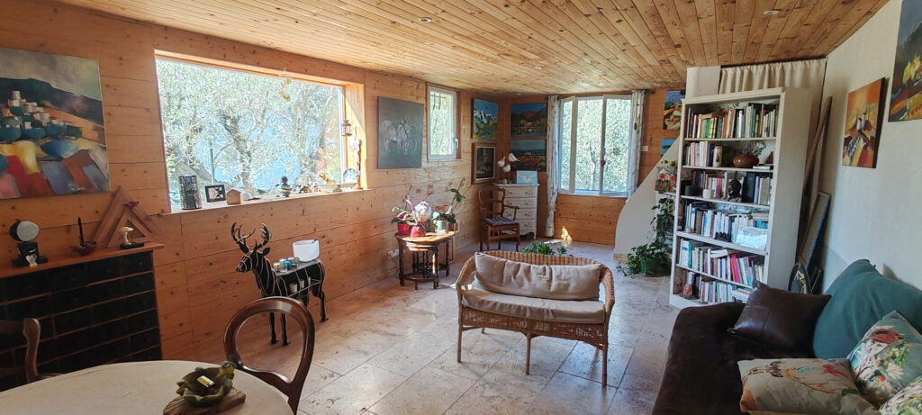 Bas de Villa avec 450m2 de terrain. – 2 pièces – 1 chambre – 80 m²