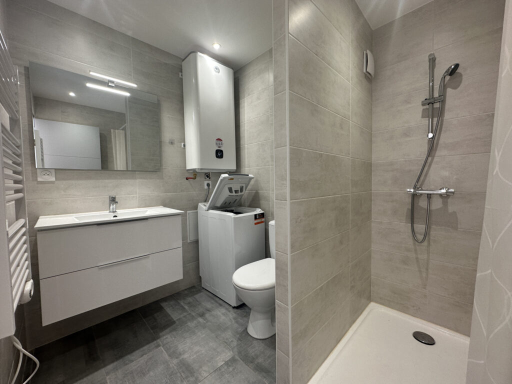 Saint-Cyprien plage – Appartement T4 69m2 avec accès direct  – 4 pièces – 3 chambres – 69 m²