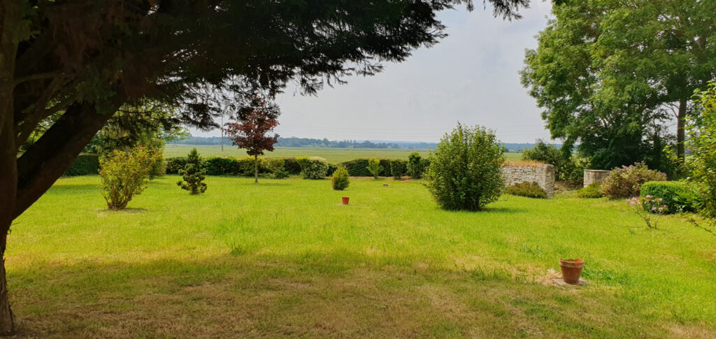 BELLE FERME FORTIFIEE  VUE SUR LES MARAIS – 7 pièces – 4 chambres – 207 m²